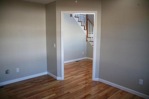 224 Naismith St, Springfield, MA 01104 photo 7