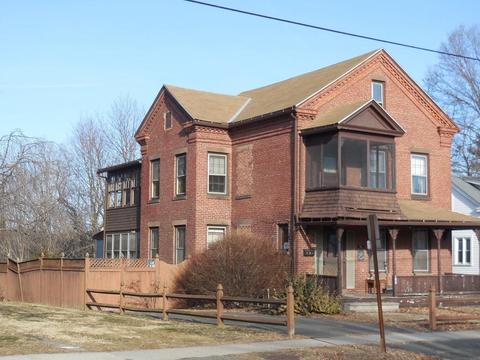 135 Main St, Easthampton, MA 01027 photo 4