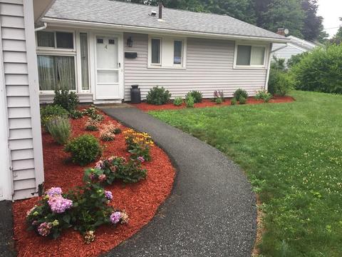 4 Robert Rd, Framingham, MA 01702 photo 1
