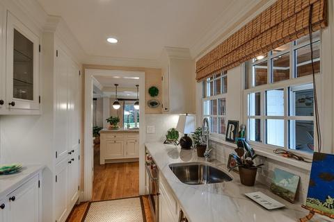 23 Bogle St, Weston, MA 02493 photo 5