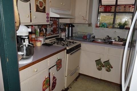 81 Barnaby St, Fall River, MA 02720 photo 3