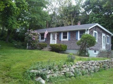 10 Chestnut St, Hingham, MA 02043 photo 1