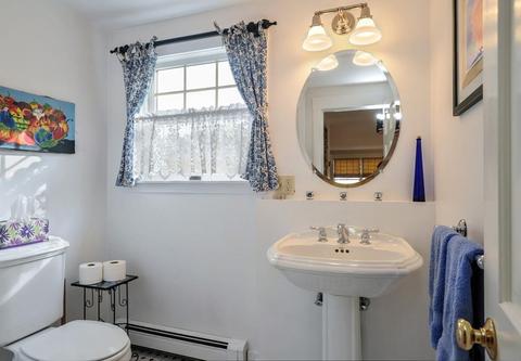 3 Crowes Ln, Hingham, MA 02043 photo 9