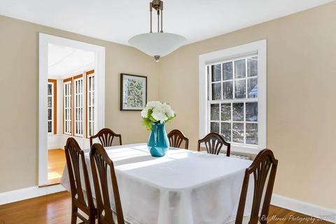 512 Summer Ave, Reading, MA 01867 photo 12