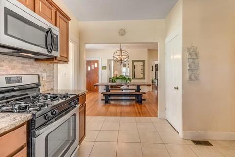 5 Winthrop St, Stoneham, MA 02180 photo 17