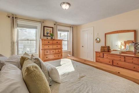 5 Winthrop St, Stoneham, MA 02180 photo 25