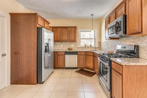 5 Winthrop St, Stoneham, MA 02180 photo 14
