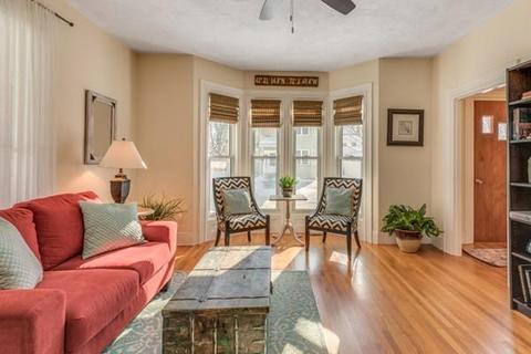 5 Winthrop St, Stoneham, MA 02180 photo 6