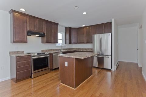 95 Covington St, Springfield, MA 01119 photo 8