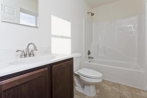 95 Covington St, Springfield, MA 01119 photo 19