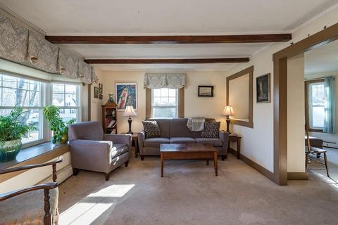 36 Winter St, Reading, MA 01867 photo 4