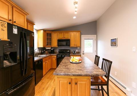 16 Oregon Rd, Mashpee, MA 02649 photo 2