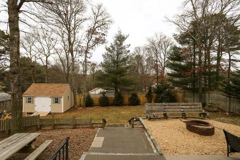 16 Oregon Rd, Mashpee, MA 02649 photo 3
