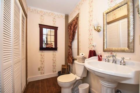 654 Central Tpke, Sutton, MA 01590 photo 10