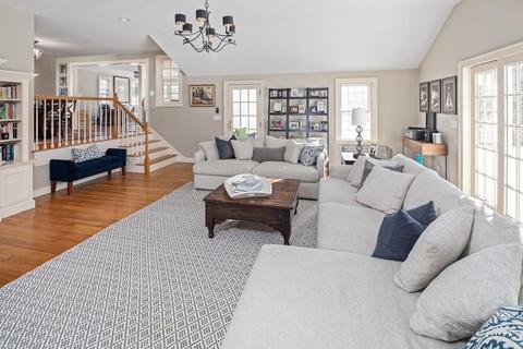 11 Eastgate Ln, Hingham, MA 02043 photo 9