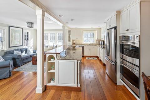 11 Eastgate Ln, Hingham, MA 02043 photo 5