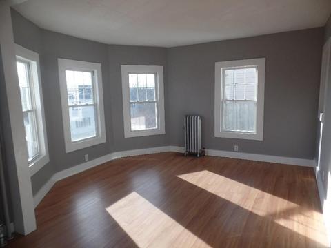 2 Fielding St, Worcester, MA 01603 photo 10