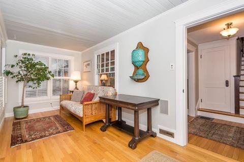 16 Vale Rd, Reading, MA 01867 photo 2