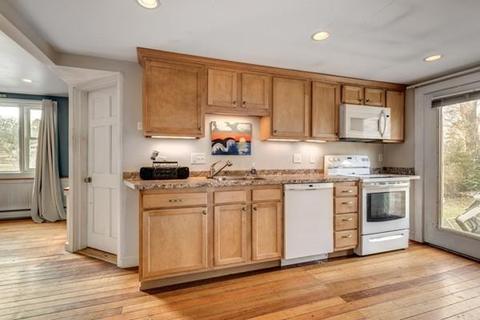 1002 Washington St, Gloucester, MA 01930 photo 9
