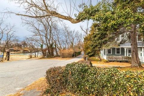 1002 Washington St, Gloucester, MA 01930 photo 2