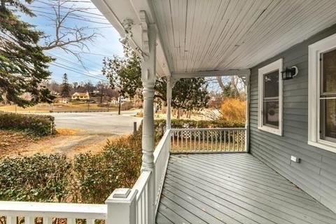 1002 Washington St, Gloucester, MA 01930 photo 4