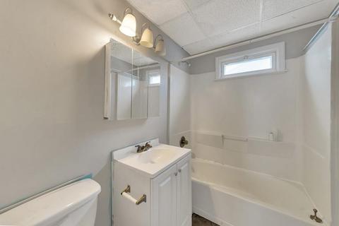 30 Talcott St, Springfield, MA 01107 photo 7