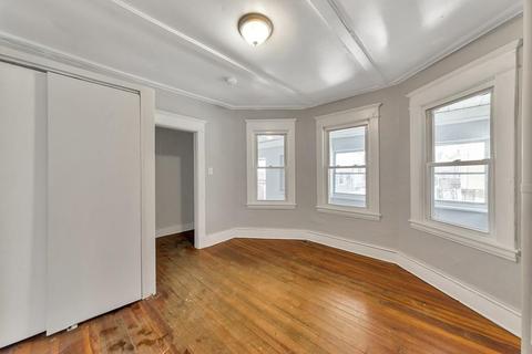 30 Talcott St, Springfield, MA 01107 photo 15