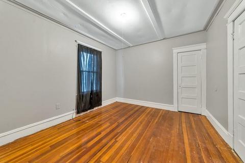 30 Talcott St, Springfield, MA 01107 photo 10