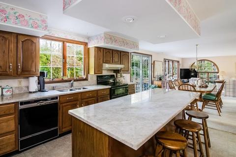 4 Pine Croft Ct, Eastham, MA 02642 photo 4
