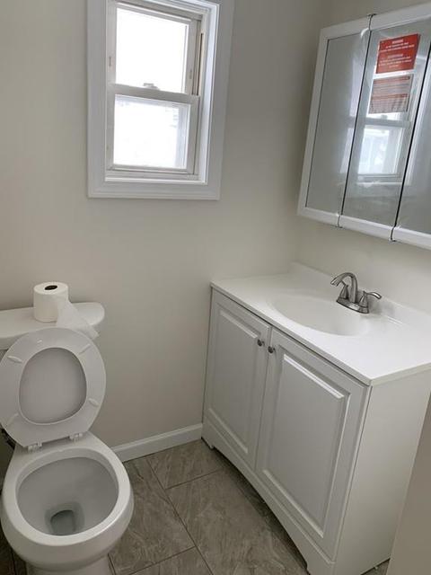 11 E Lake St, Worcester, MA 01604 photo 6
