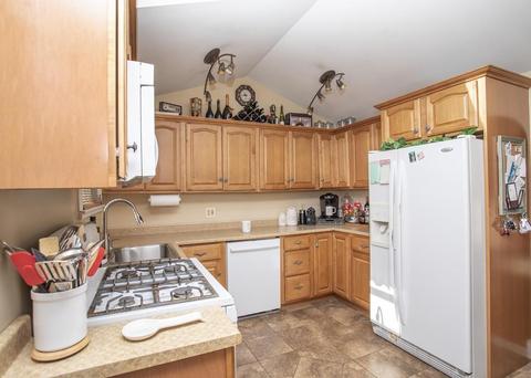 4 Studley St, Fairhaven, MA 02719 photo 14