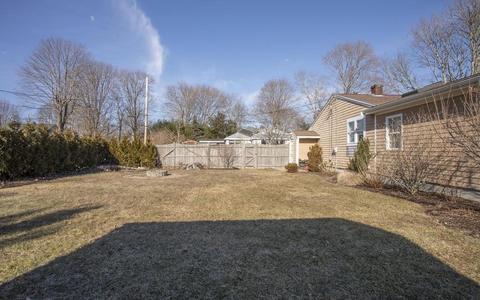 4 Studley St, Fairhaven, MA 02719 photo 7