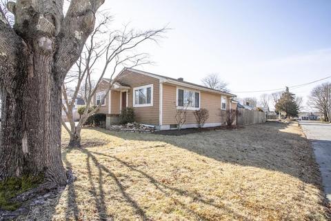 4 Studley St, Fairhaven, MA 02719 photo 3
