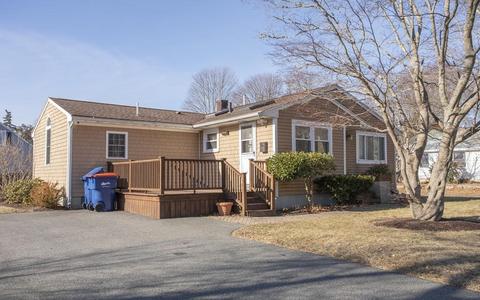 4 Studley St, Fairhaven, MA 02719 photo 5