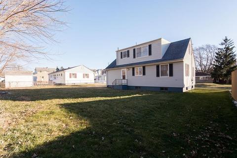 170 Friendship St, Fall River, MA 02724 photo 3