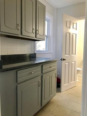 83 Angell St, Fall River, MA 02723 photo 11