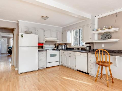 24 Bradford Loop, Georgetown, MA 01833 photo 4