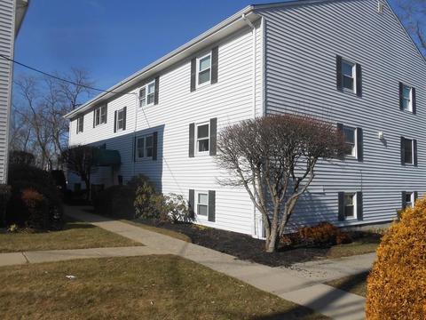 3700 N Main St #8, Fall River, MA 02720 photo 2