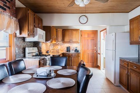 25 Bradford St, Everett, MA 02149 photo 4
