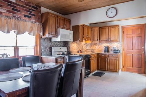 25 Bradford St, Everett, MA 02149 photo 3