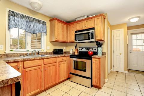 45 Scheffler Dr, East Wareham, MA 02538 photo 9