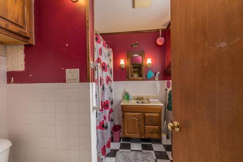 232 Baker St, Gardner, MA 01440 photo 8