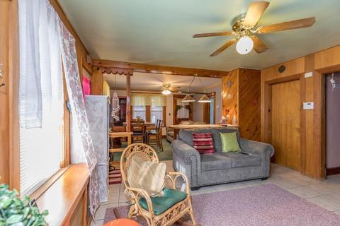 232 Baker St, Gardner, MA 01440 photo 4