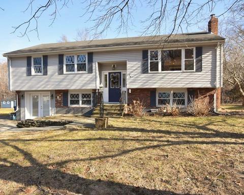 29 Trainor Dr, Braintree, MA 02184 photo 2