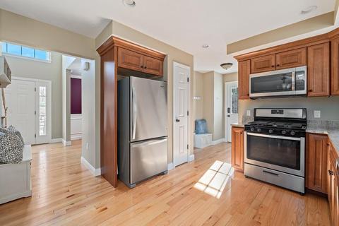 39 Pine St, Foxboro, MA 02035 photo 8