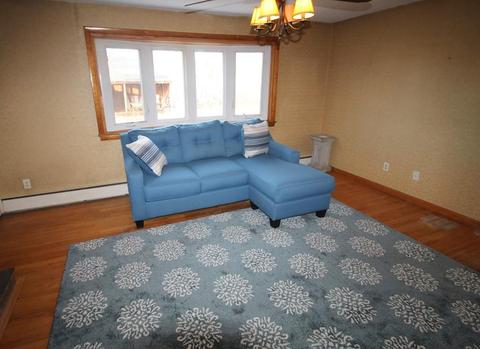 60 Raylo St, Chicopee, MA 01013 photo 2