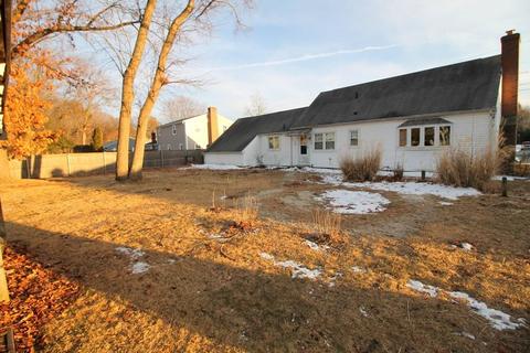 60 Raylo St, Chicopee, MA 01013 photo 28