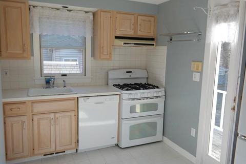 9 Preston St, Danvers, MA 01923 photo 7