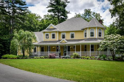 68 Pine St, Dover, MA 02030 photo 1