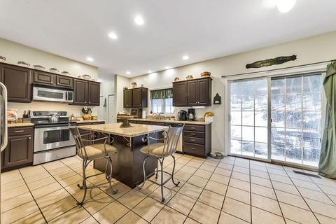 5 Bel Air Dr, Ware, MA 01082 photo 3